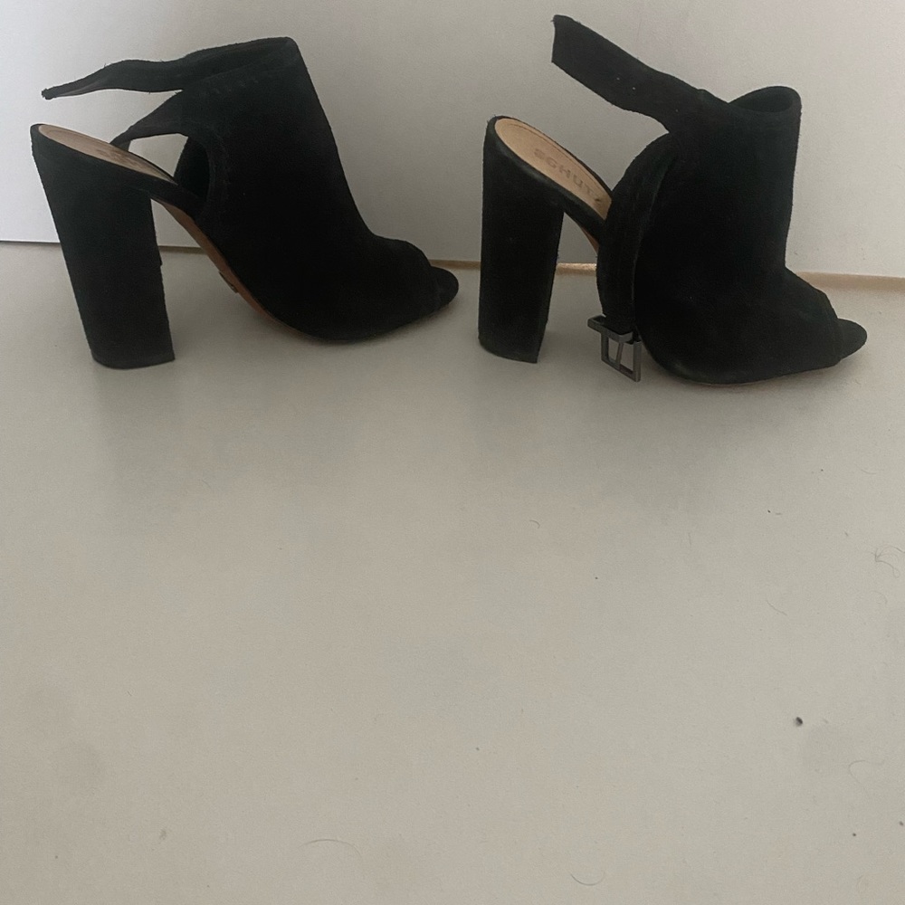 Super cute shutz shoe